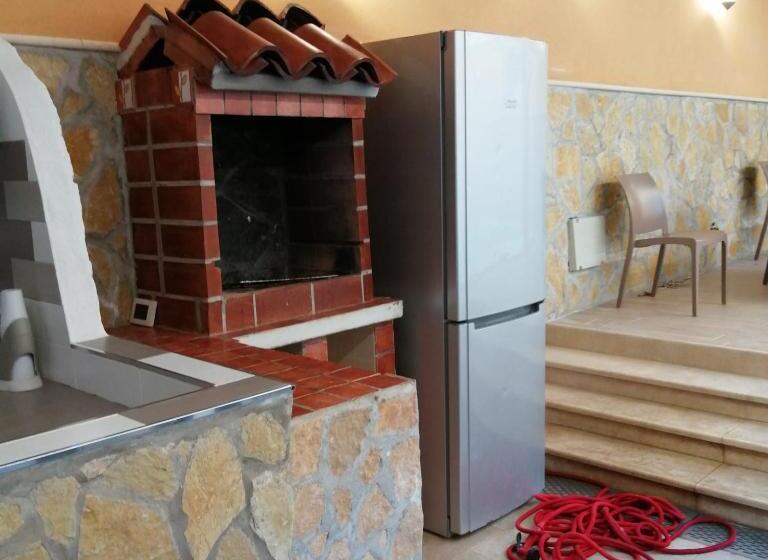 膳宿费 Ivana Home