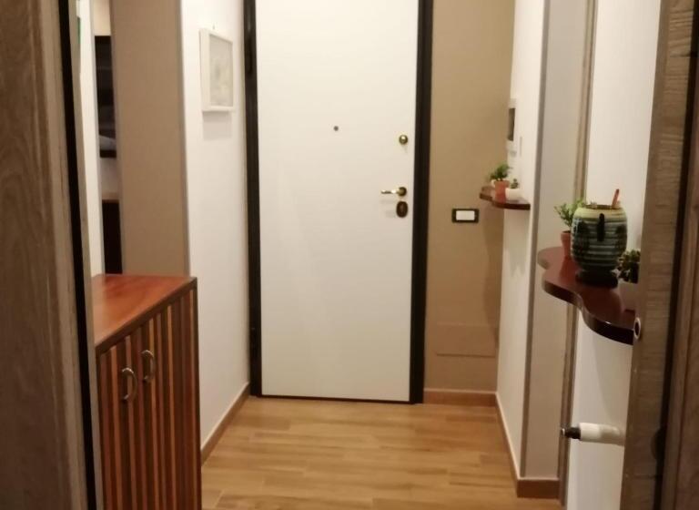 膳宿费 Ivana Home