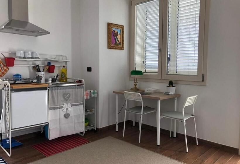 مبيت وإفطار Frank’s House 41 Underground