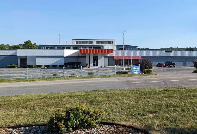 ホテル Baymont By Wyndham Hannibal