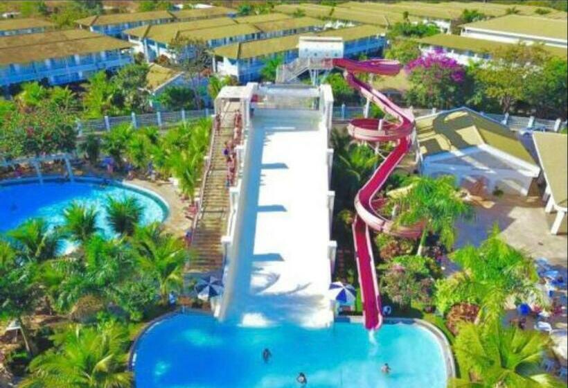 Lacqua Diroma V Apt Localizado Próximo A Portariaparque Aquático Completo Nao Dispomos De Roupa De C