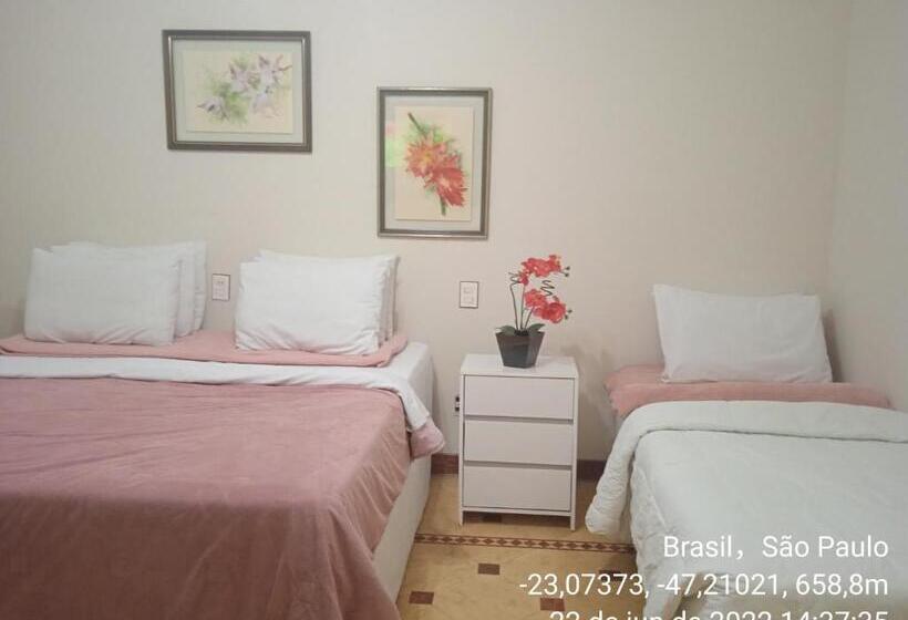 ペンション Acomodações Anfitriã