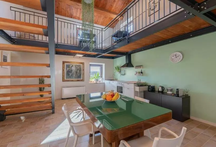 Majatalo Dolf   Porta Gemina