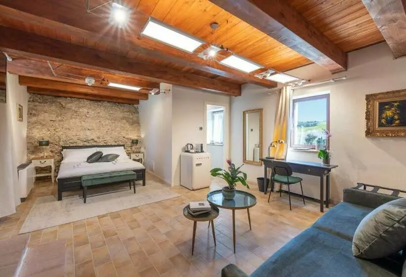 Majatalo Dolf   Porta Gemina