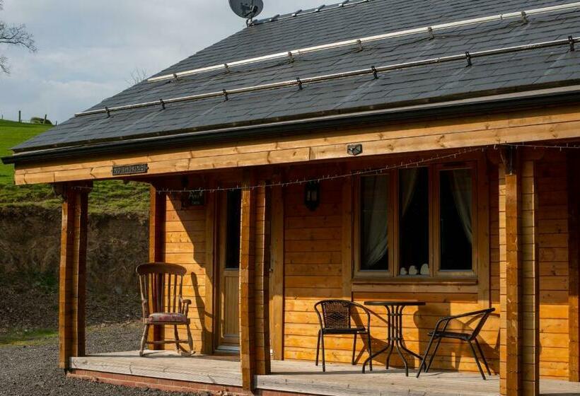 Apple Cabin   Little Log Cabin In Wales