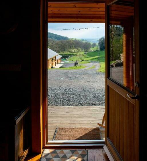 Apple Cabin   Little Log Cabin In Wales