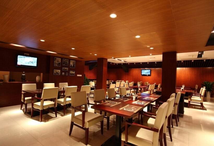 Отель Suzhou Canal Garden