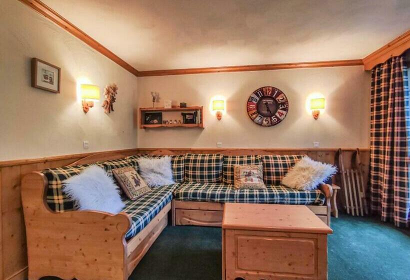 Valeriane G   Appartement Valeriane 734