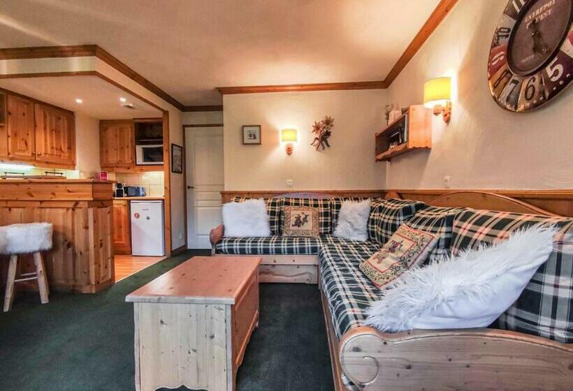 Valeriane G   Appartement Valeriane 734