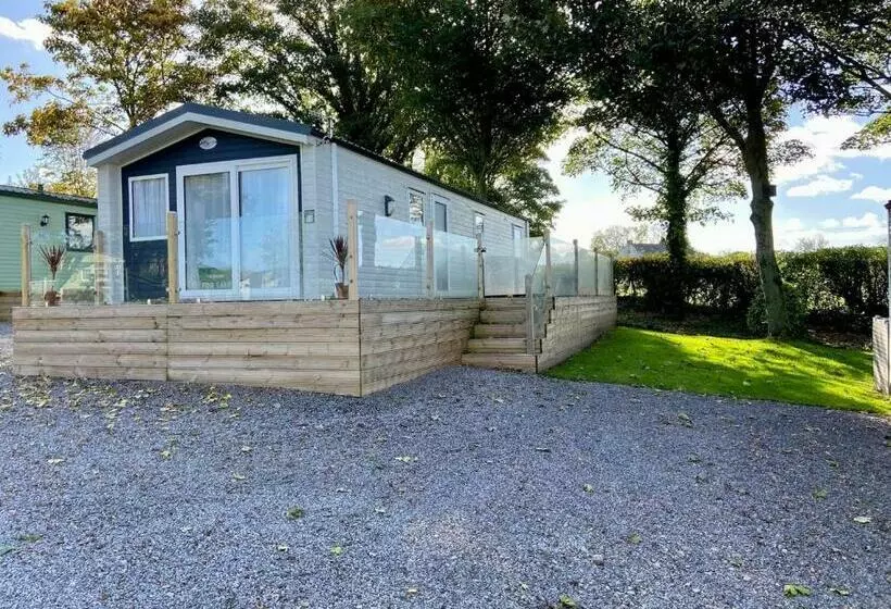 ベッドアンドブレックファースト Caravan 22 The Beeches Caravan Park, Gilcrux