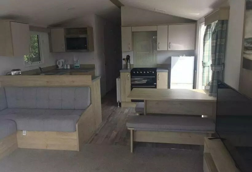ベッドアンドブレックファースト Caravan 22 The Beeches Caravan Park, Gilcrux