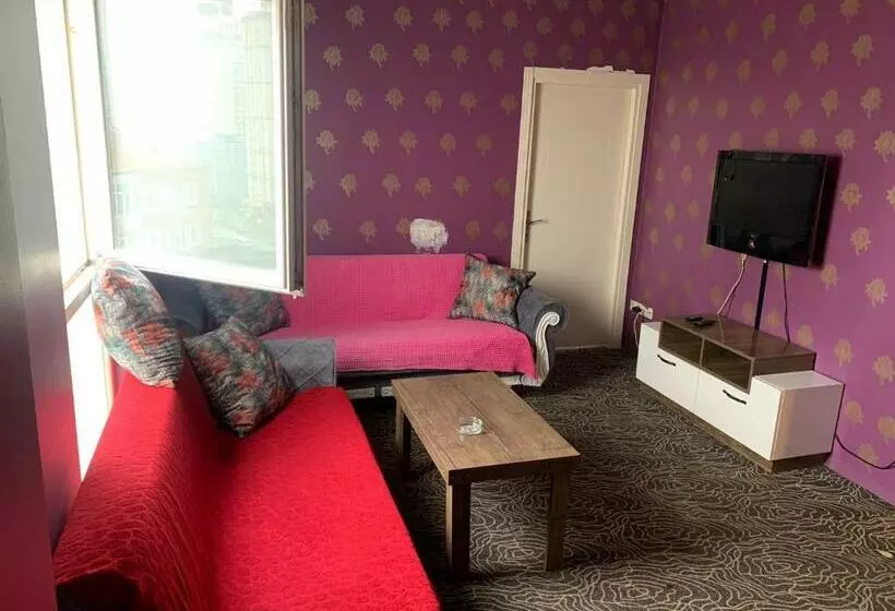 Luu Suite