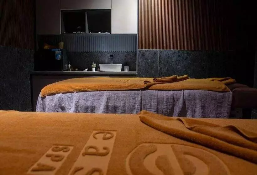 Grands Suites Hotel Residences And Spa