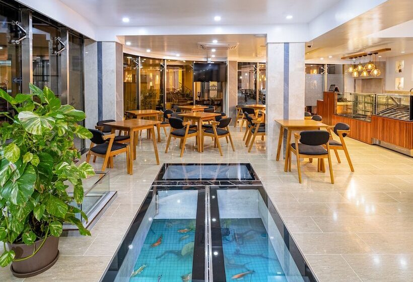 Hôtel Marukab Plaza