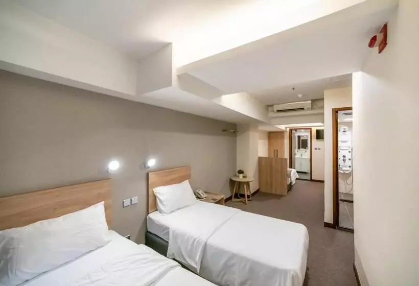 هتل Metacity Living