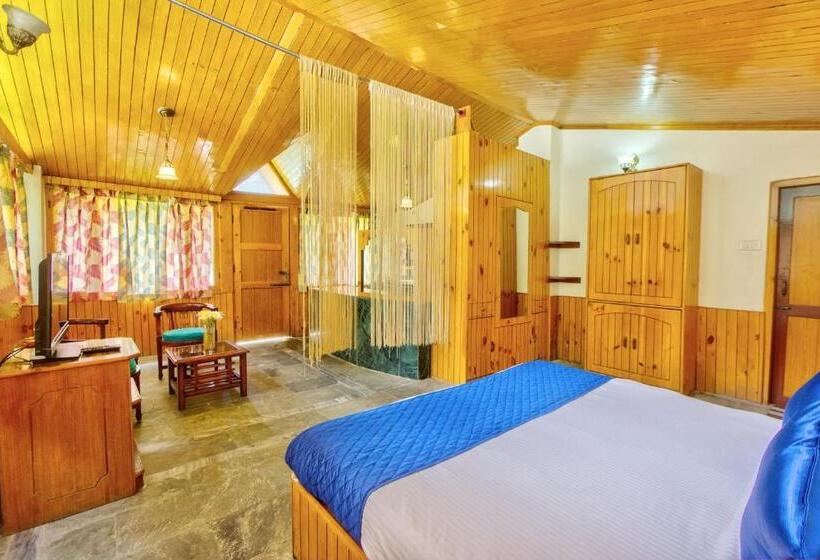 Hotel Paradisethe White House Cafe