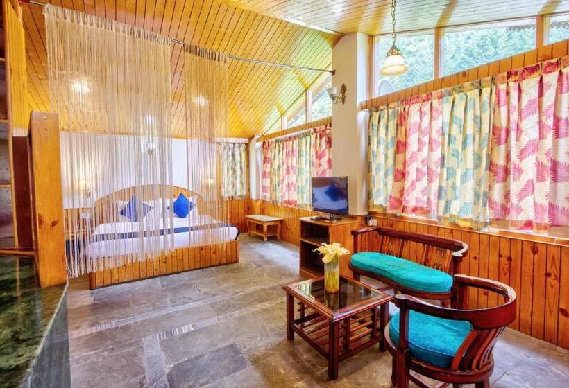 Hotel Paradisethe White House Cafe