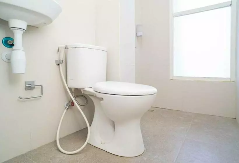 Hotelli Reddoorz Plus @ Jalan Pemuda Timur Bojonegoro