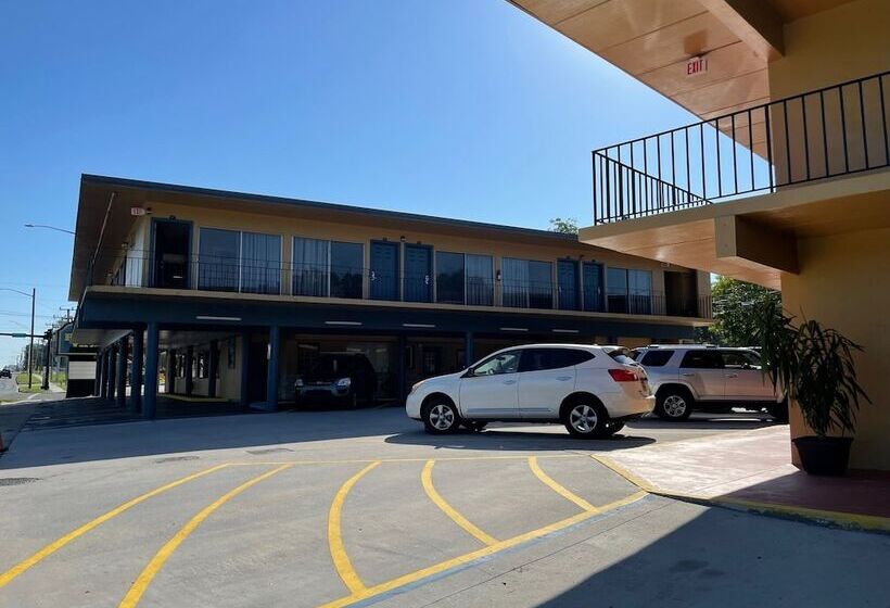 モーテル Royal Inn