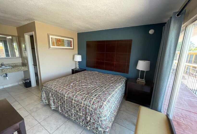 モーテル Royal Inn