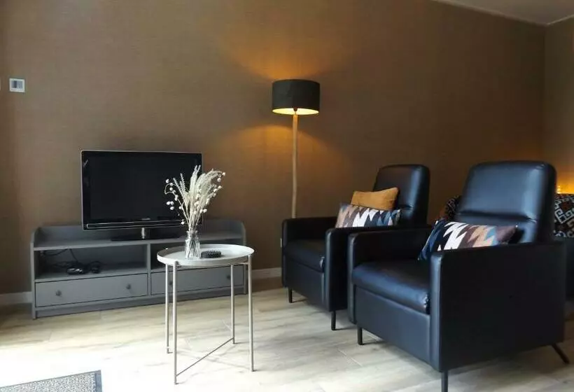 ベッドアンドブレックファースト Het Broekeroord