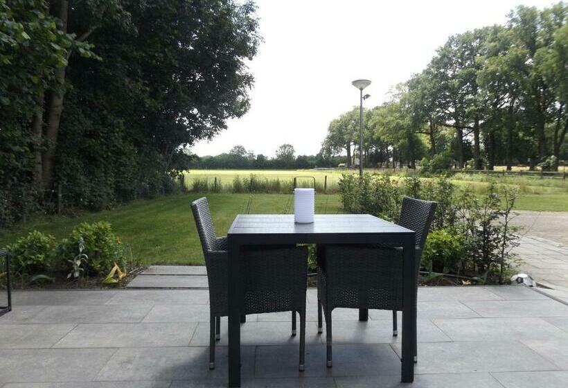 ベッドアンドブレックファースト Het Broekeroord