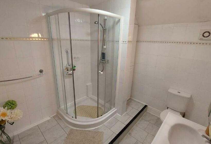 민박 Tennyson Lodge