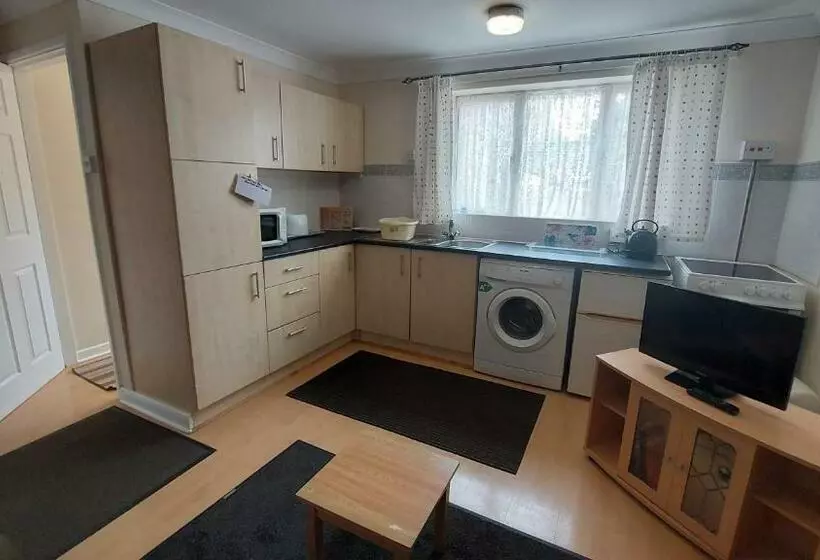 Aamiaismajoitus (B&B) Tennyson Lodge