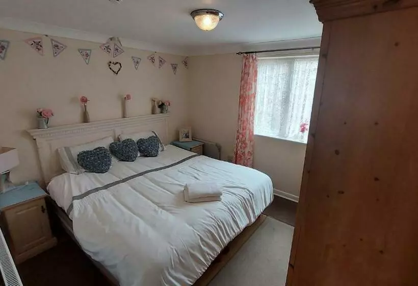 Aamiaismajoitus (B&B) Tennyson Lodge