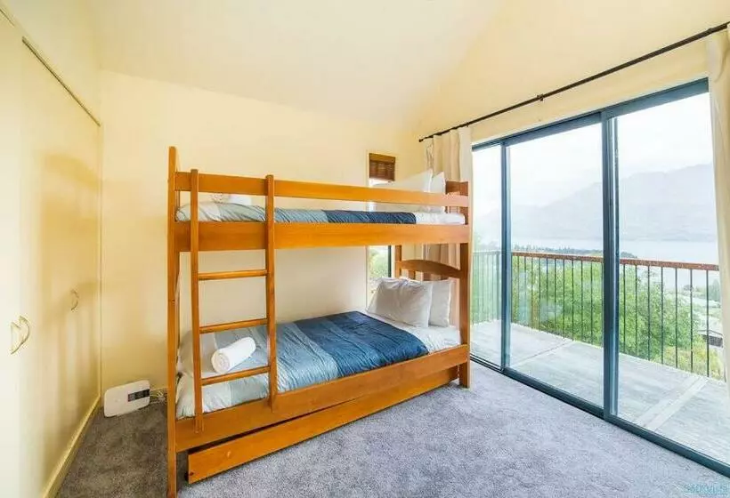 Belfast Retreat   Views And Spa Pool