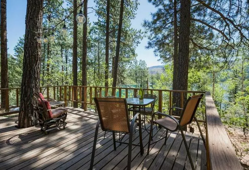 Nellie May Cabin On Vallecito Lake