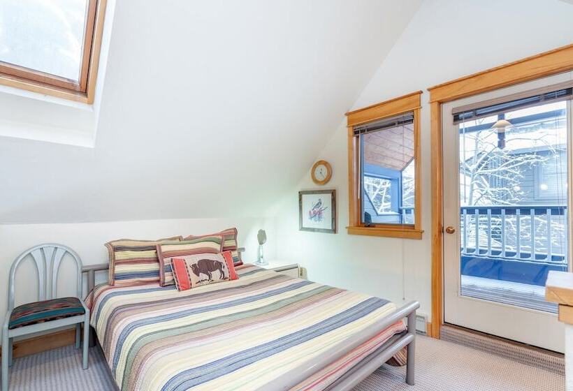 Smuggler B By Avantstay Excellent Condo Within Walking Distance Of Lift 7