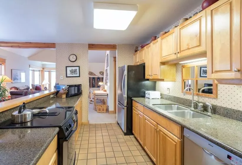 Smuggler B By Avantstay Excellent Condo Within Walking Distance Of Lift 7