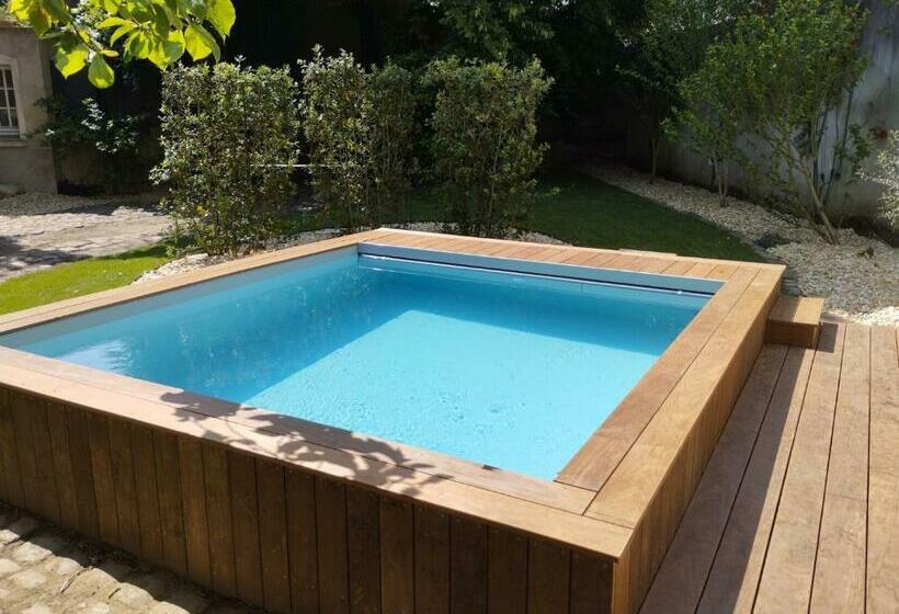 مبيت وإفطار Hôtel Du Marquis De Broc