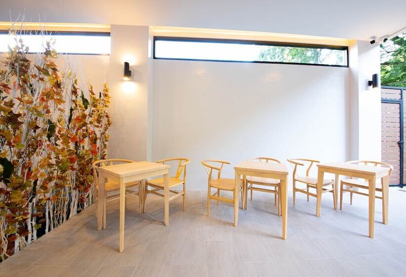 Golden Paradise Hotel Sha Plus