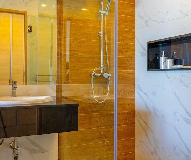 Golden Paradise Hotel Sha Plus