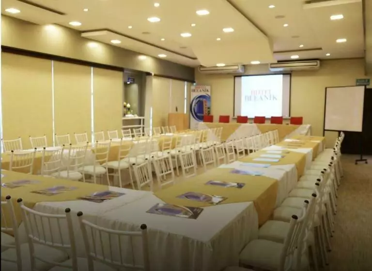 Hotel Oceanik