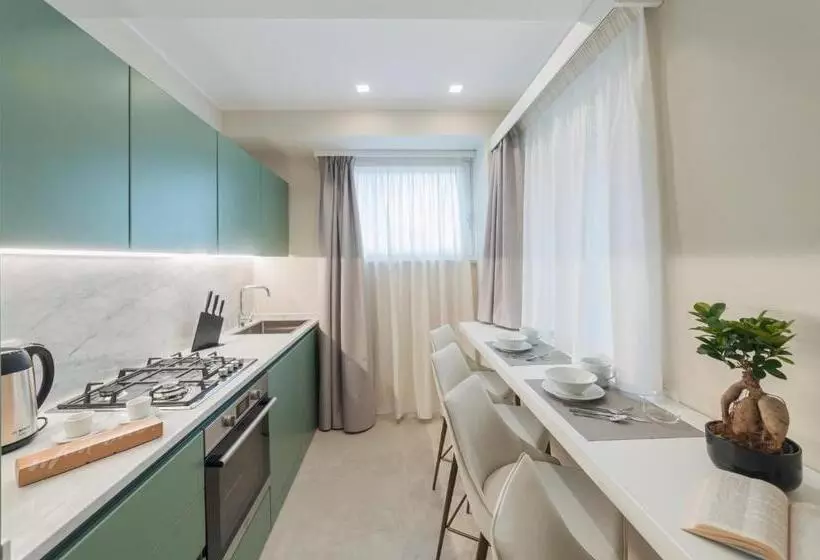 Naxi Suites