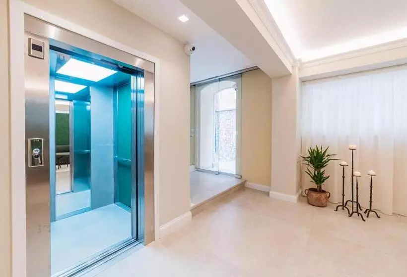 Naxi Suites