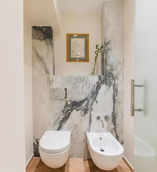 Naxi Suites