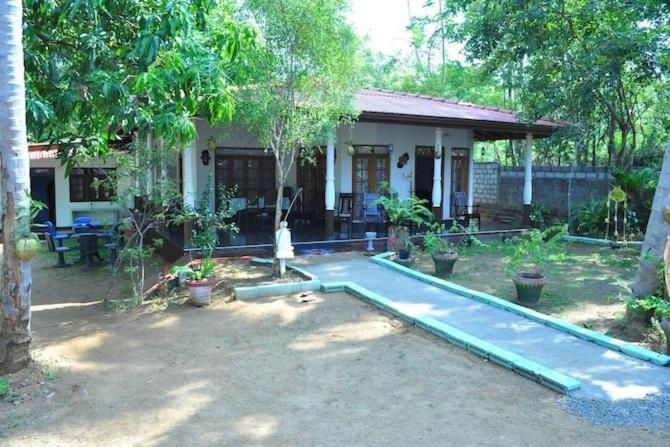 Pensionat Dil Lanka Resort