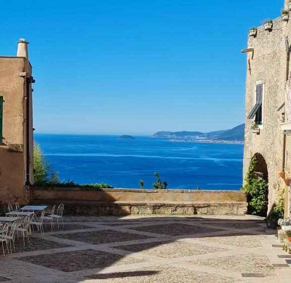 بنسيون Federico Ii   Rooms And Breakfast