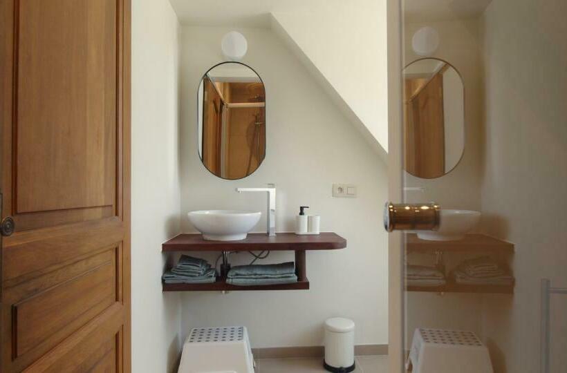 تختخواب و صبحانه Berkies Autonome Studio