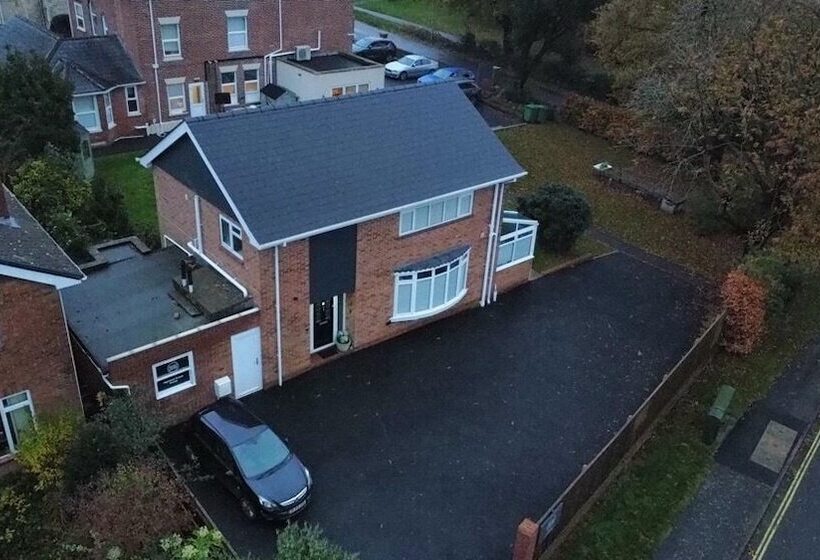 Bed and Breakfast Highfield Coach House