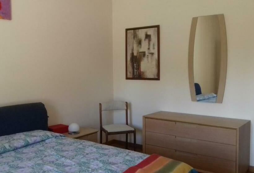 צימר Lottie S House