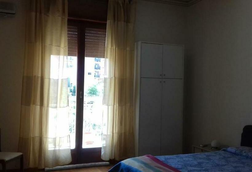 צימר Lottie S House