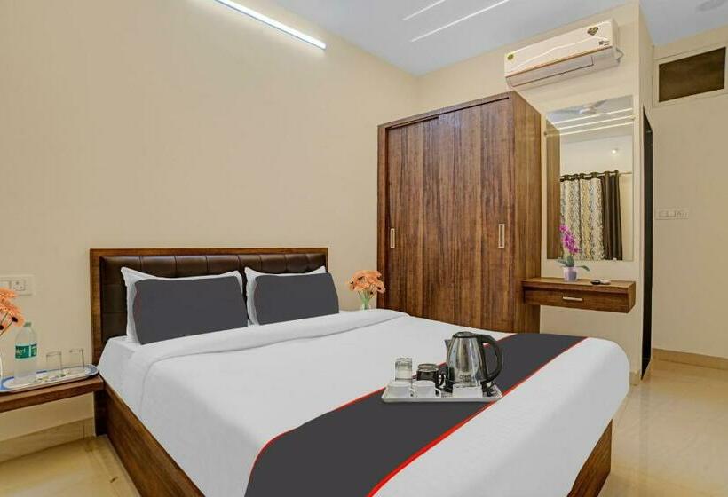 هتل Collection O Riddhi Siddhi