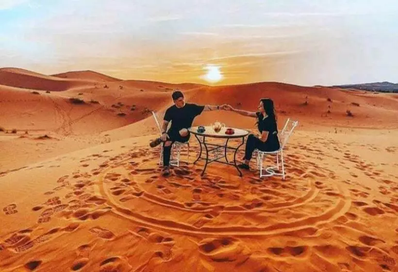 Hotelli Merzoug Nice Luxury Camp