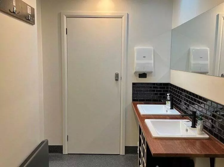 ホテル The Dorset