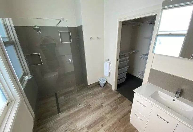 ホテル The Dorset